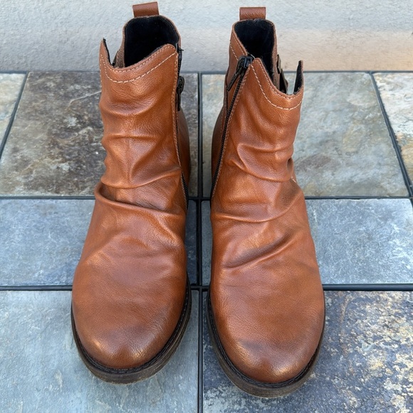 NWT Remonte D8082 Heeled Boot - Picture 4 of 8